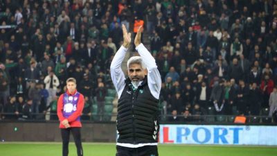 Trendyol 1. Lig’in şampiyonu Kocaelispor ile kupa kaldırdığı törenin ardından