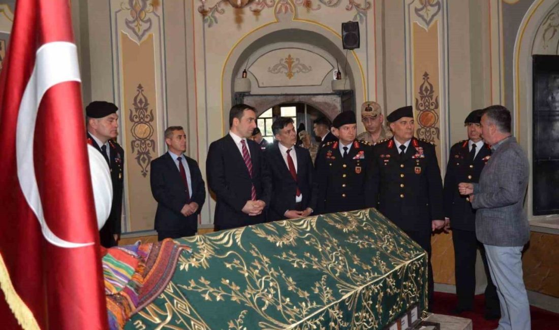 Jandarma Genel Komutanı Orgeneral Ali Çardakçı, bir takım ziyaretler için