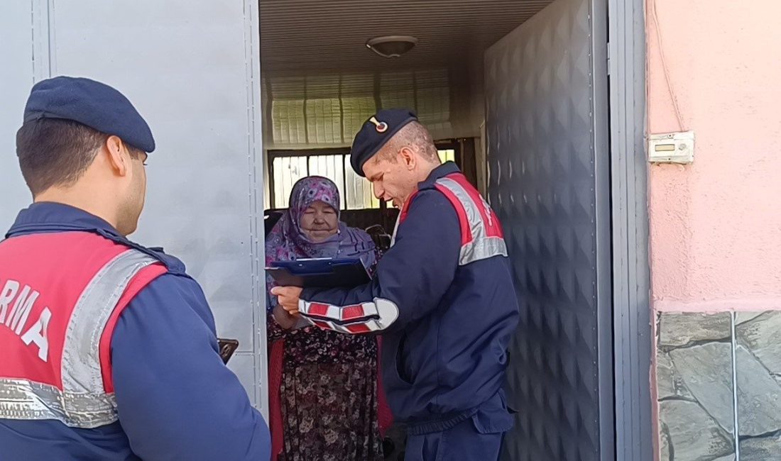 Bilecik’te jandarma ekipleri, özellikle köylerde yaşayan yaşlı vatandaşları hedef alan