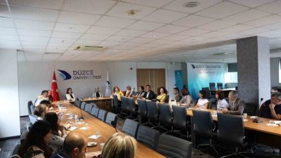 Düzce Üniversitesi Çevre ve Sağlık Teknolojilerinde İhtisaslaşma Koordinatörlüğü tarafından düzenlenen