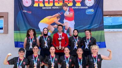 Kastamonu Üniversitesi Kadın Ragbi Takımı, Üniversitelerarası Ragbi Türkiye Şampiyonası’nda birinci