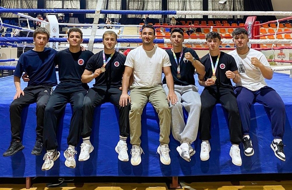 Kastamonu Üniversitesi Muaythai Takımı, Türkiye üçüncüsü oldu Kastamonu Üniversitesi Muaythai Takımı, Muaythai Ünilig Üniversiteler Türkiye Şampiyonası’nda üçüncü