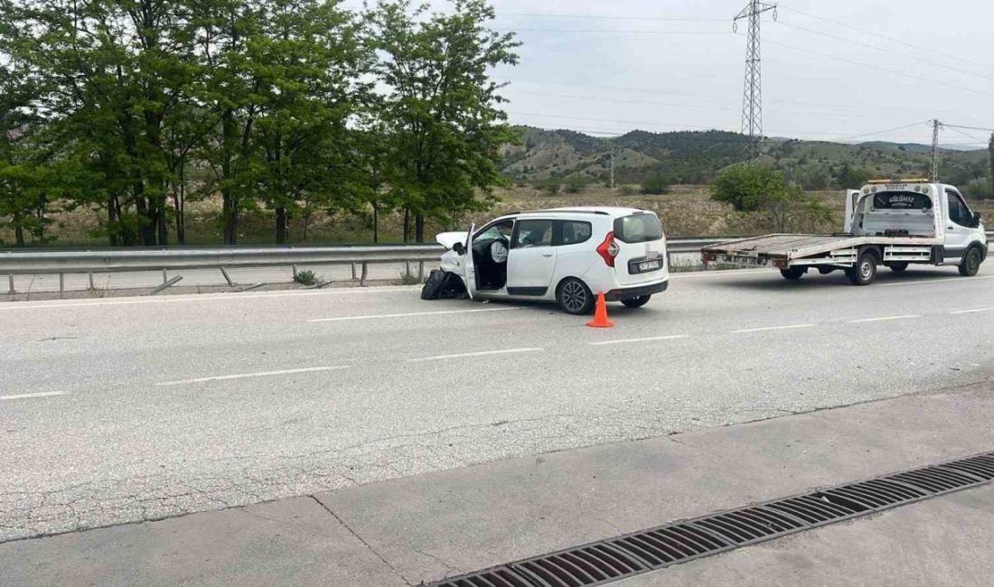 Kastamonu’da otomobil ile tır çarpıştı Kastamonu’nun Tosya ilçesinde D-100 karayolunda otomobilin tıra çarptığı kaza maddi