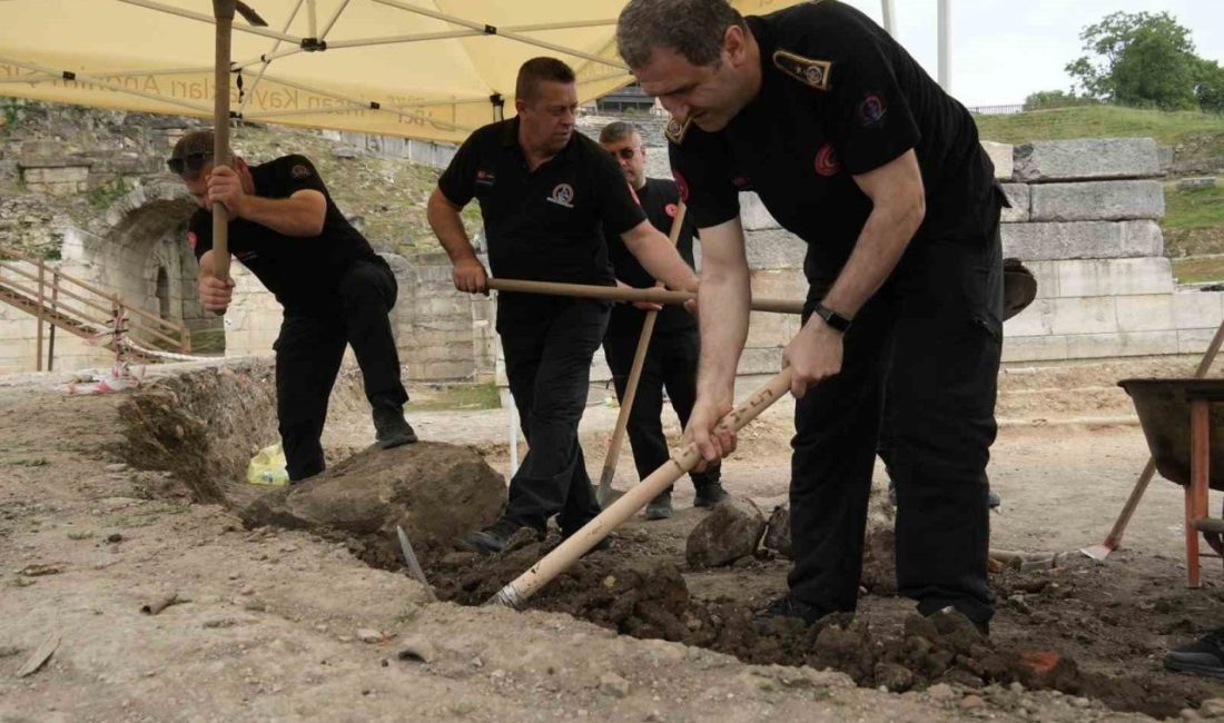 Kazmayı bu sefer ateş savaşçıları vurdu Düzce Belediyesi İtfaiyesi personeli, Düzce’nin ve bölgenin en önemli tarihi