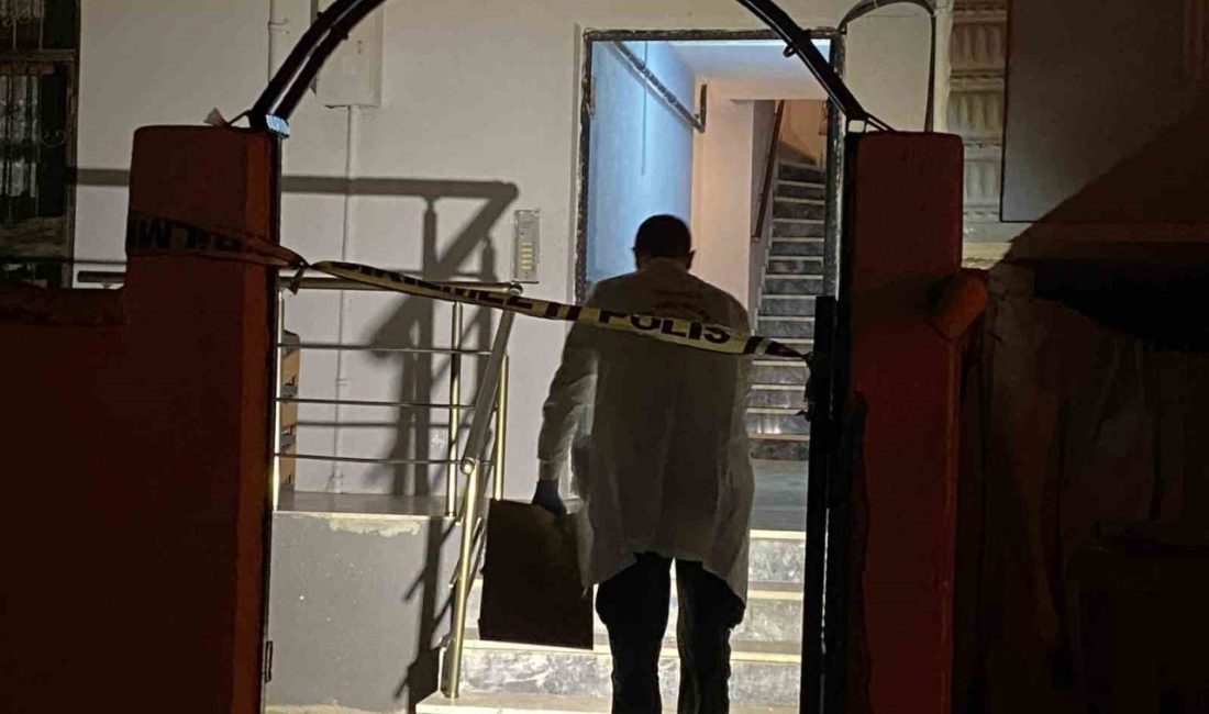 Kocaeli’de bir kişi evinde silahla vurulmuş halde bulundu Kocaeli’nin Körfez ilçesinde bir kişi, evinde silahla vurulmuş halde ağır