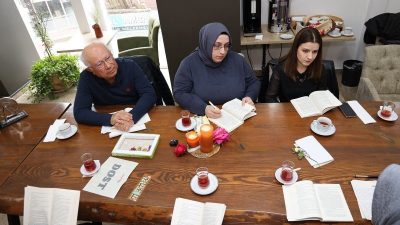Kocaeli Büyükşehir Belediyesi tarafından hayata geçirilen “Okuyan Şehir Kulübü Projesi”,