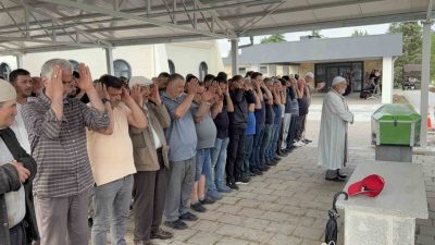 Anadolu Otoyolu Kocaeli geçişinde meydana gelen trafik kazasında hayatını kaybeden