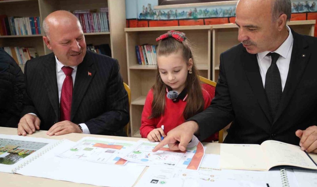 Kocaeli’de 23 Nisan’da temsili olarak Büyükşehir Belediye Başkanı Tahir Büyükakın’ın
