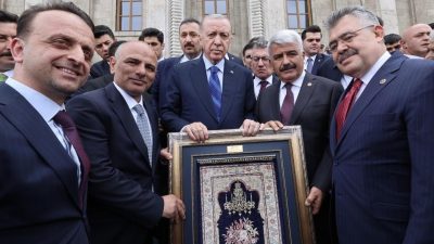 Kocaeli’nin Körfez ilçesinde dünyaca ünlü Hereke halısının üretimini yeniden canlandırmak