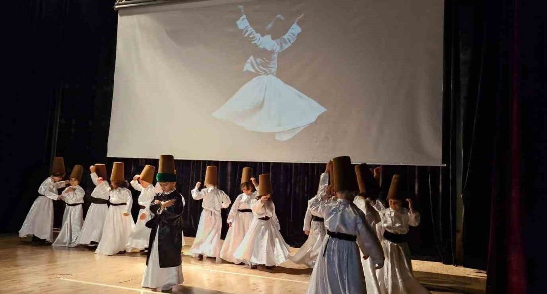 Körfez’de Kur’an kursu öğrencileri, İstanbul’un Fethi’nin 572. yıl dönümünü sahneledikleri