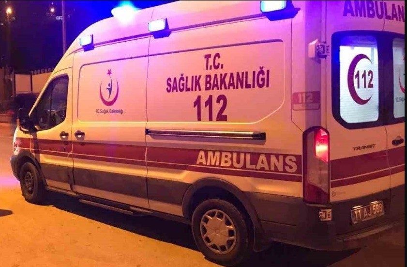 Motosiklet ile otomobil çarpıştı: 1 yaralı Bilecik’te motosiklet ile otomobilin çarpışması sonucu meydana gelen trafik kazasında