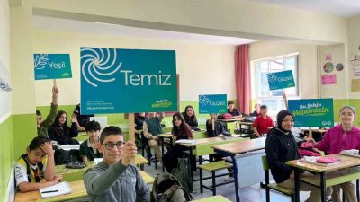 Sakarya Büyükşehir Belediyesi, gençleri bağımlılıklardan korumak ve sağlıklı yaşam bilinci