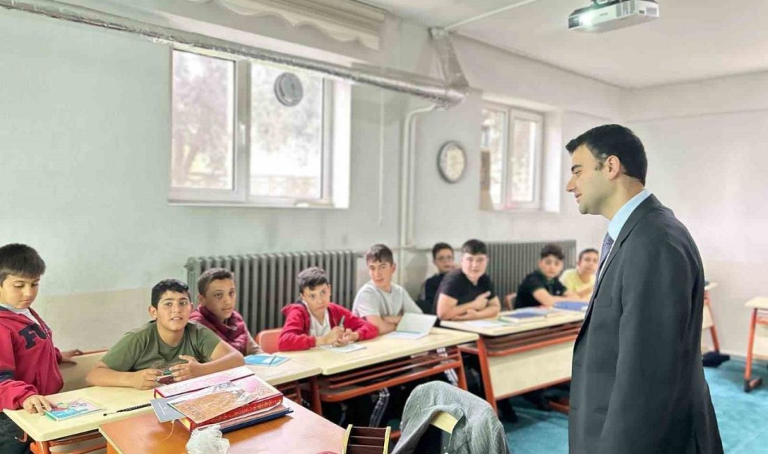 Osmaneli Kur’an kursuna motivasyon ziyareti Osmaneli Kaymakamı Abdüssamed Kılıç ve İlçe Müftüsü Recep Işıldar, Müftülüğe
