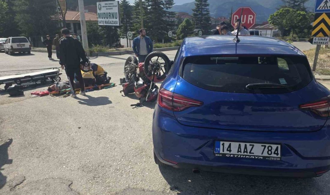 Otomobille çarpışan motosiklet sürücüsü yaralandı Bolu’nun Mudurnu ilçesinde otomobille motosikletin çarpıştığı kazada motosiklet sürücüsü yaralandı.