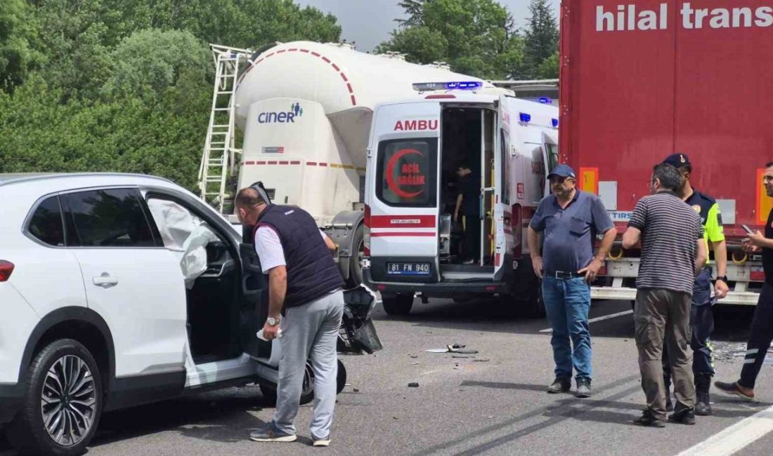 Otoyolda 3 araç çarpıştı: 4 yaralı DÜZCE (İHA) – Anadolu Otoyolu Düzce kesiminde tır ve 2