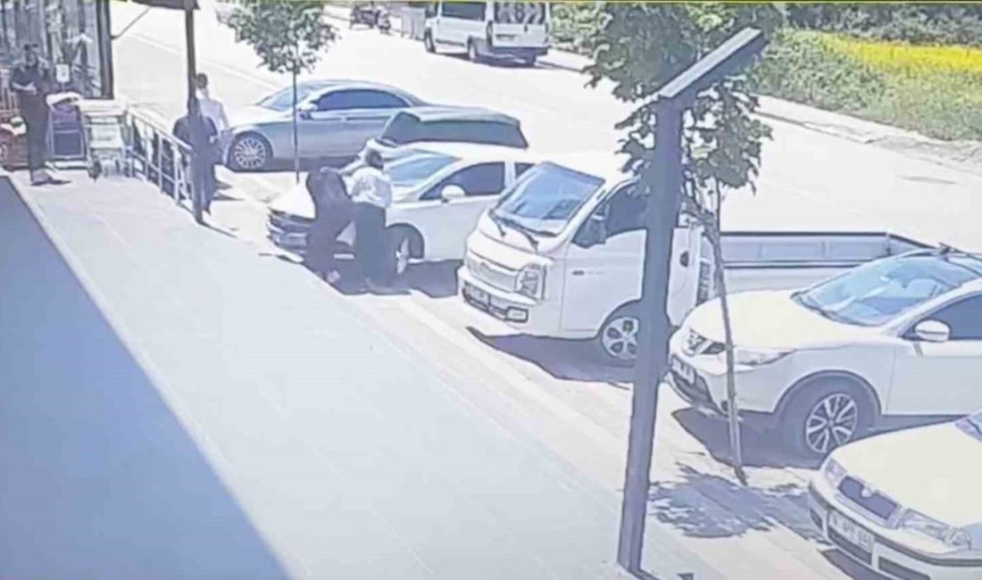 Park edilmek istenen otomobilin çarptığı öğrenci ağır yaralandı Yalova merkeze bağlı Kadıköy beldesinde otomobilini park etmeye çalışan sürücü,