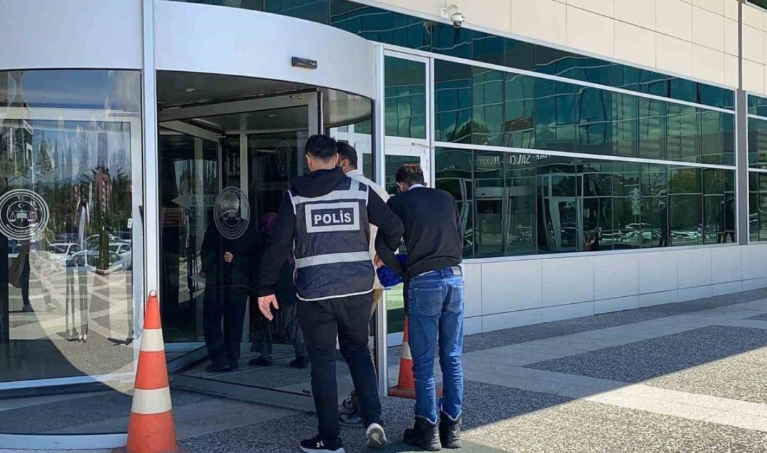 Bolu’da Yediemin otoparkından telleri keserek çaldıkları 2 motosikletle kaçan 2
