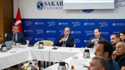 Sakarya Üniversitesi Rektörü Prof. Dr. Hamza Al, Fen Fakültesinin Fizik,