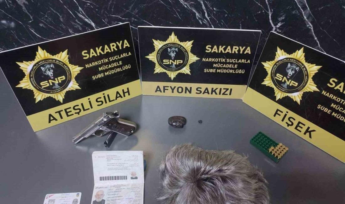 Sahte kimlik ve peruklu kaçış planı, Sakarya’da son buldu İstanbul’dan Sakarya’ya sahte kimlik, pasaport ve perukla gelen, yanındaki iki