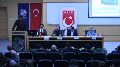 Sakarya Üniversitesi’nde, Doğu Türkistan’da yaşanan insan hakları ihlallerine dikkat çekmek