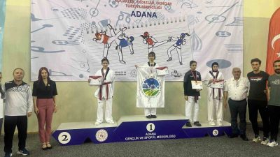 Sakarya Büyükşehir Belediyesi tekvando sporcusu, Adana’da düzenlenen Küçükler, Yıldızlar ve