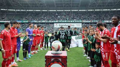 Trendyol 1. Lig’in şampiyonu Kocaelispor son maçında sahaya, Ankara Keçiörengücü
