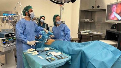 Serdivan Devlet Hastanesi’nde cerrahi alanda önemli bir ilke imza atıldı.