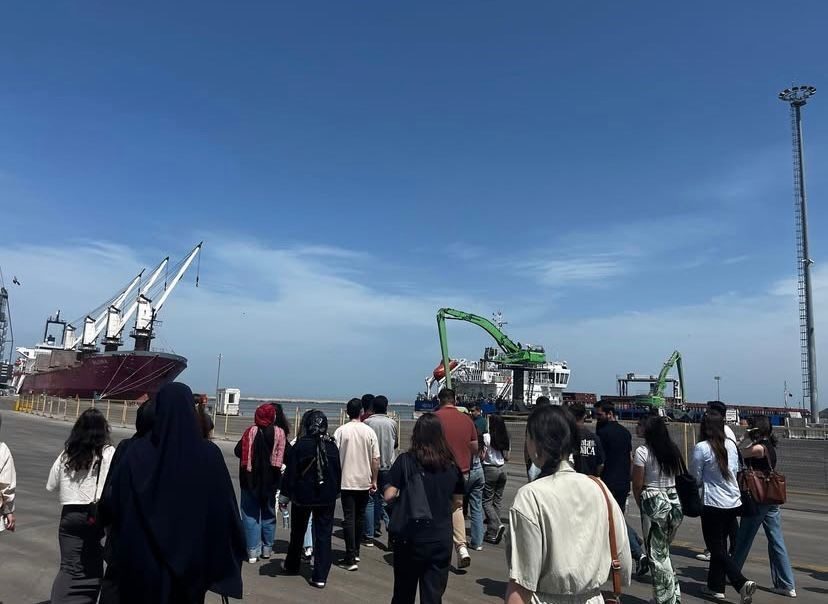 SUBÜ’lü öğreniciler, dış ticaretin pratik yönlerini yerinde gördü SUBÜ Sıfırdan Zirveye Girişimcilik Topluluğu öğrencileri, Karasu Limanı’na düzenlenen teknik