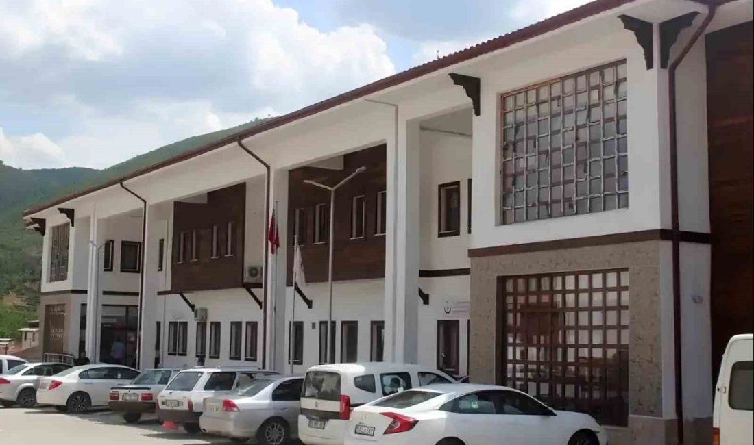 Taraklı’da Sigara Bırakma Polikliniği açıldı Taraklı İlçe Devlet Hastanesi, tütün ve tütün ürünleriyle mücadele çerçevesinde