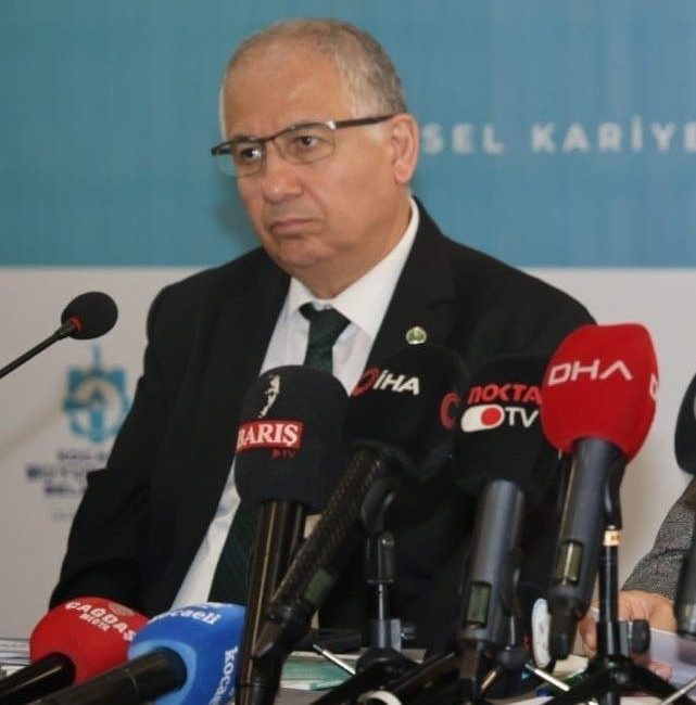 Kocaeli Üniversitesi’nde soru-cevap etkinliğinde engelli öğrencinin tuvalet talebiyle ilgili verdiği