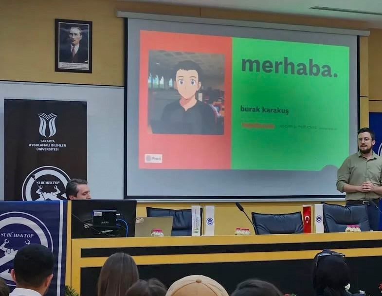 Teknoloji Zirvesi’nde SUBÜ öğrencileriyle buluştular SUBÜ Mekatronik Topluluğu tarafından teknoloji sektörünün önde gelen isimlerini öğrencilerle