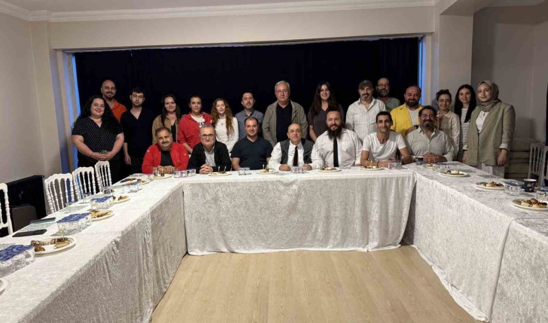 Düzce’de 3 ayrı tiyatro kulübü birleşerek Düzce Tiyatrolar platformunu kurdu.