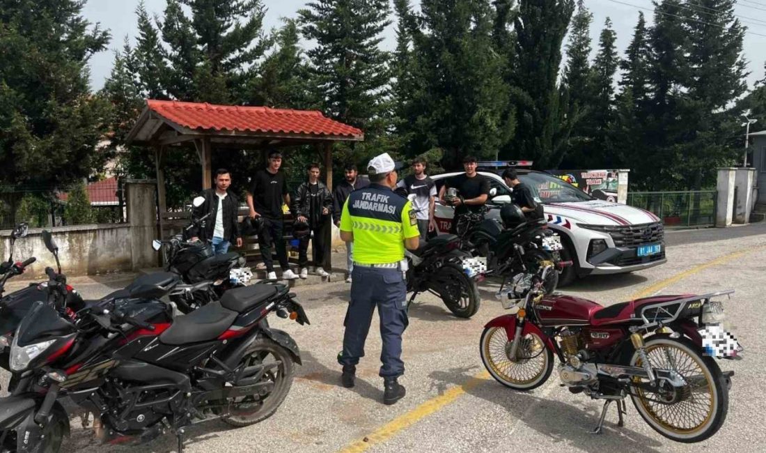 Trafik denetimleri sıklaştırıldı DÜZCE (İHA) – Düzce’de artan kazaların önüne geçebilmek için İl