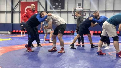 Türkiye İşitme Engelliler Güreş Milli Takımı, Yalova’nın Termal ilçesinde 20