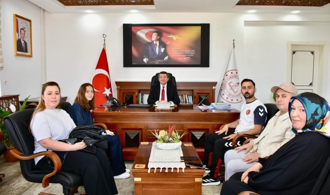 Bilecik İl Milli Eğitim Müdürü Serdal Şimşek, Adana’da düzenlenen Türkiye