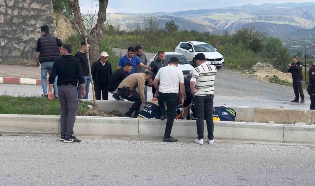 Virajı alamayan motosiklet refüje çarptı: 1 ağır yaralı Kastamonu’nun Tosya ilçesinde virajı alamayarak refüje çarpan motosikletin sürücüsü ağır