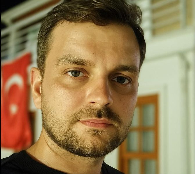 Yalova’da kayıp şahıs ormanlık alanda ölü bulundu Yalova’da 22 Nisan’dan beri kayıp olan Özgür Evren Öziş, ormanlık