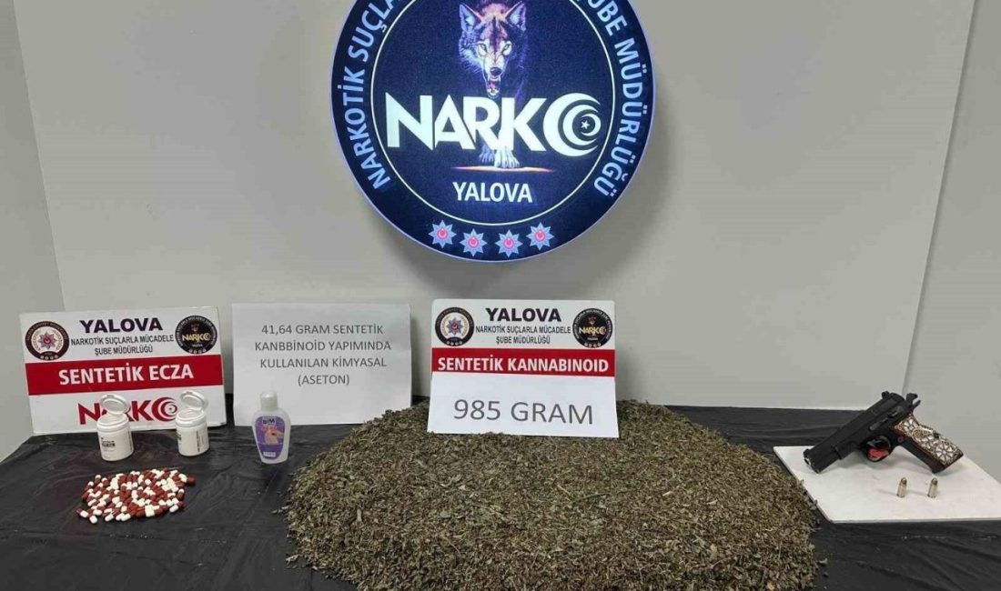 Yalova’da uyuşturucu operasyonunda 2 tutuklama Yalova’da polis ekipleri tarafından düzenlenen uyuşturucu operasyonunda 2 şüpheli tutuklandı.