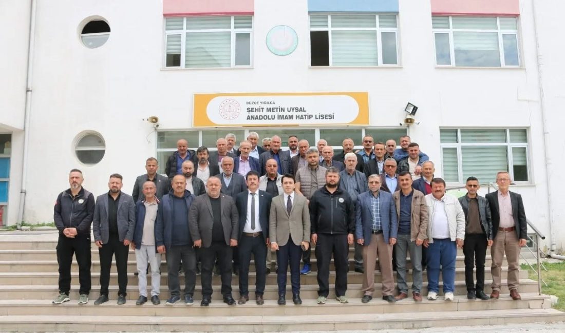 Yığılca’da encümen üye seçimi yapıldı DÜZCE(İHA) – Düzce’nin Yığılca ilçesi Köylere Hizmet Götürme Birliği toplantısında