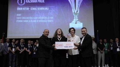 Afet Teknolojileri Zirvesi 2025 kapsamında gerçekleştirilen ulusal yarışmada, Düzce Üniversitesi