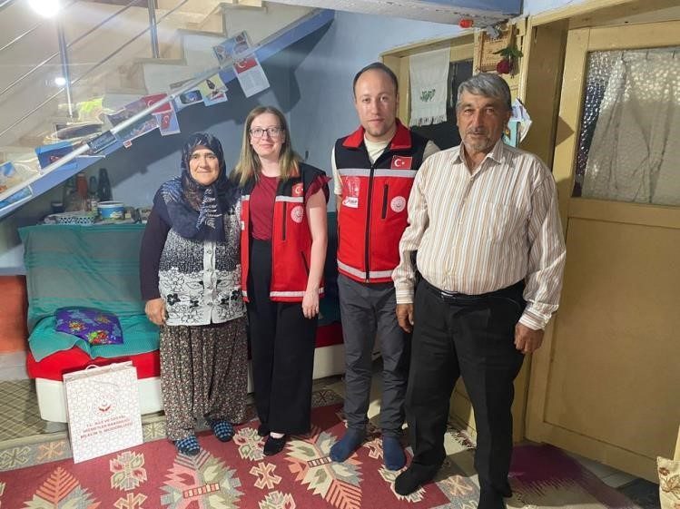 Aile Sosyal Destek Programları kapsamında hane ziyaretleri devam ediyor Aile ve Sosyal Hizmetler İl Müdürlüğü tarafından yürütülen Aile Sosyal