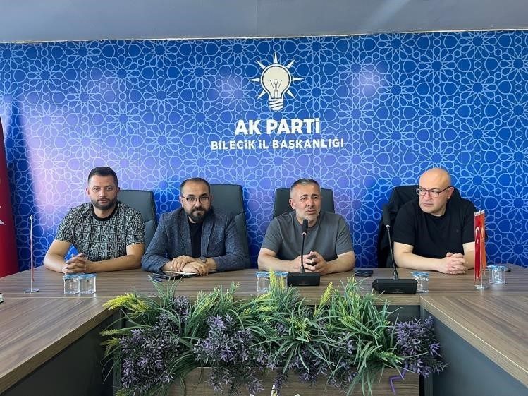 AK Parti’de gündem yeni üye AK Parti Merkez İlçe Başkanlığı Haftalık Olağan Yönetim Kurulu Toplantısı’nda