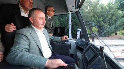 Kocaeli Büyükşehir Belediye Başkanı Tahir Büyükakın, Alikahya Stadyum Tramvay Hattı’nın