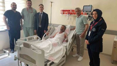 Sakarya Eğitim ve Araştırma Hastanesi’nde, 46 yaşındaki bir hastanın sağ