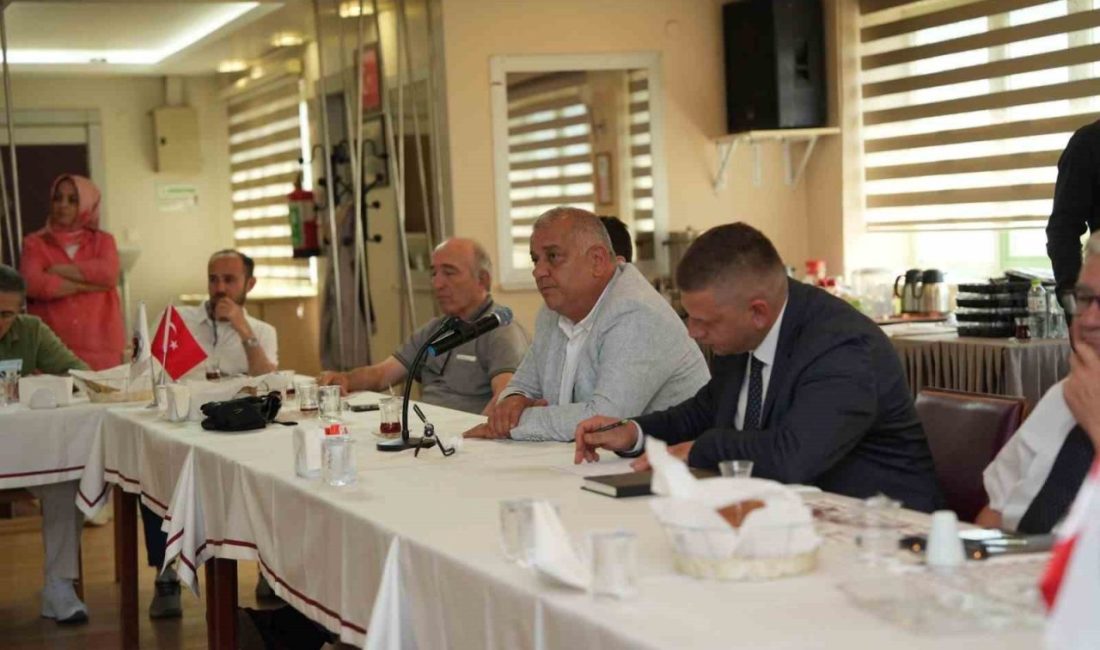 Başkan Bıyık, kültürel miras taşıyıcılarıyla buluştu Düzce Ticaret ve Sanayi Odası (DTSO) Yönetim Kurulu Başkanı Erdoğan