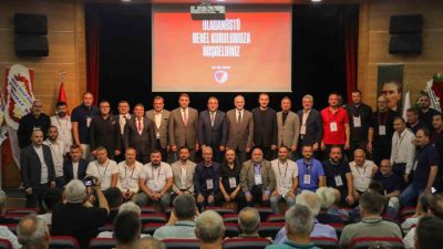 Düzce Belediye Başkanı Dr. Faruk Özlü, Düzcespor’un olağan kongresinde yeniden