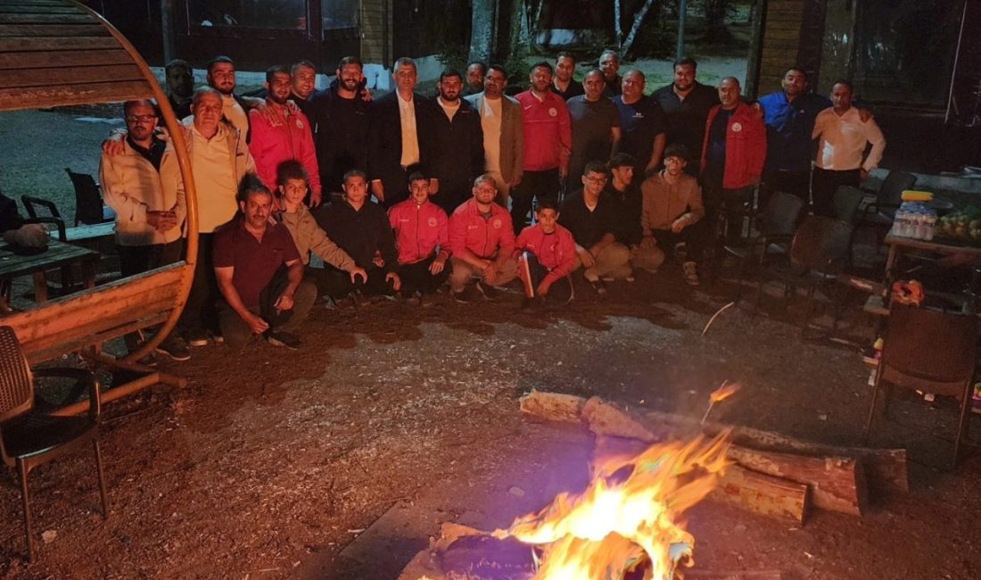 Başkan Sezer, Kırkpınar’a hazırlanan pehlivanlara moral verdi Gölcük Belediye Başkanı Ali Yıldırım Sezer, 664. Tarihi Kırkpınar Yağlı