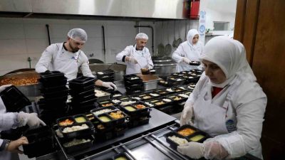 Yaklaşan Kurban Bayramı öncesi Sakarya Büyükşehir Belediyesi’nden ihtiyaç sahibi vatandaşlar