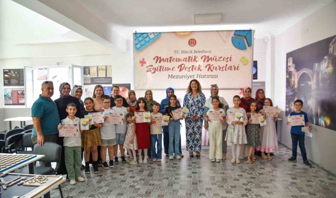 Bilecik Belediyesi’nin eğitime destek kurslarında 200 öğrenci sertifika aldı Bilecik Belediyesi tarafından yürütülen eğitime destek kursları kapsamında eğitim-öğretim döneminde