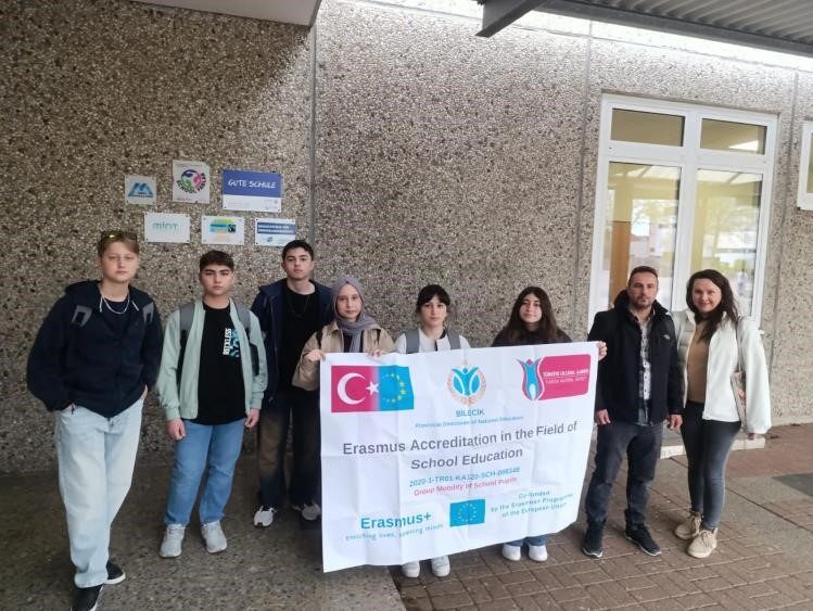 Bilecikli öğrenciler Almanya’da Erasmus hareketliliği katıldı Bilecik’te ’Okul Eğitimi Alanında Erasmus Akreditasyonu’ kapsamında planladığı uluslararası hareketlilik